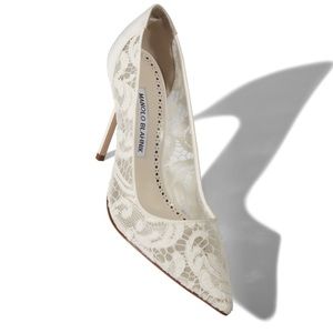 Manolo Blahnik White Lace Pointed Toe Pump